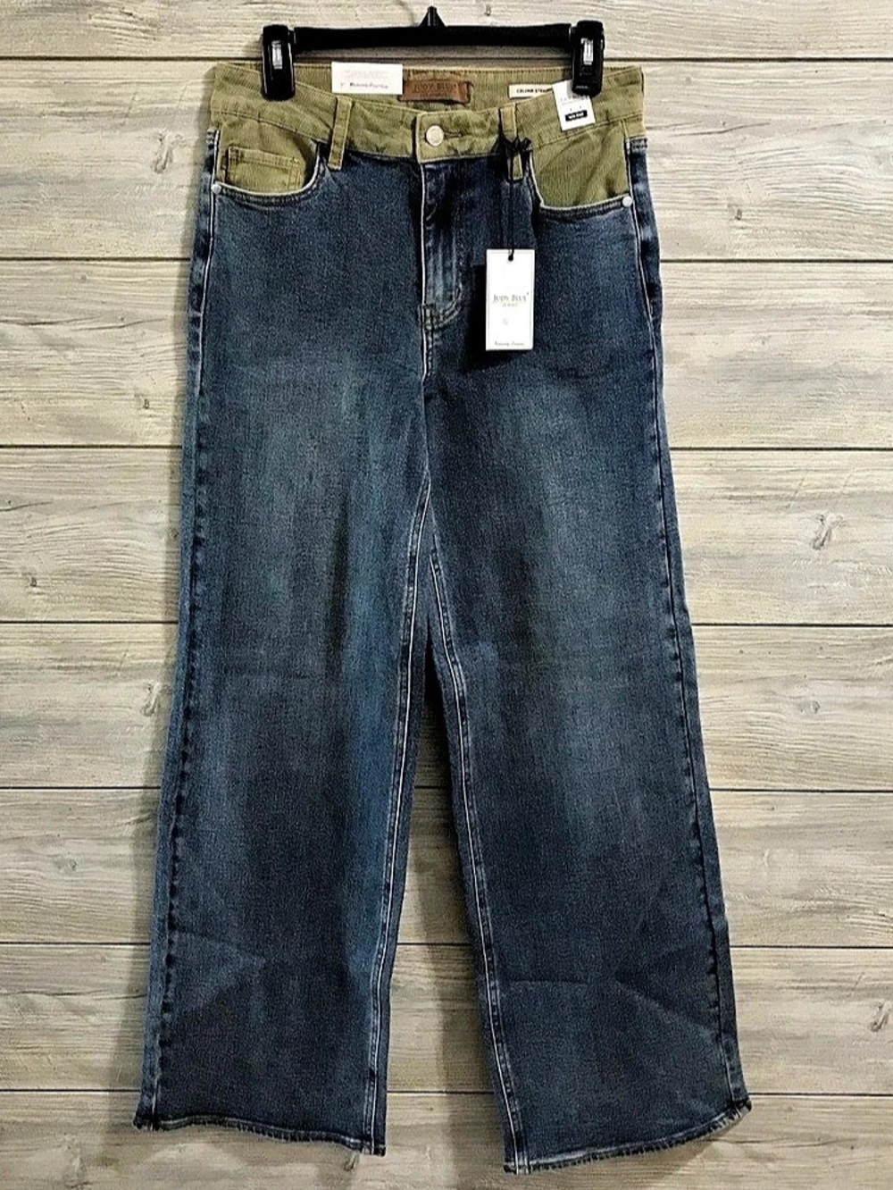 BNWT Judy Blue Column Straight Leg Jeans